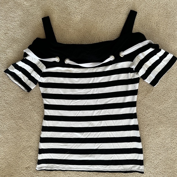 Frank Lyman fancy T-shirt - Picture 3 of 4